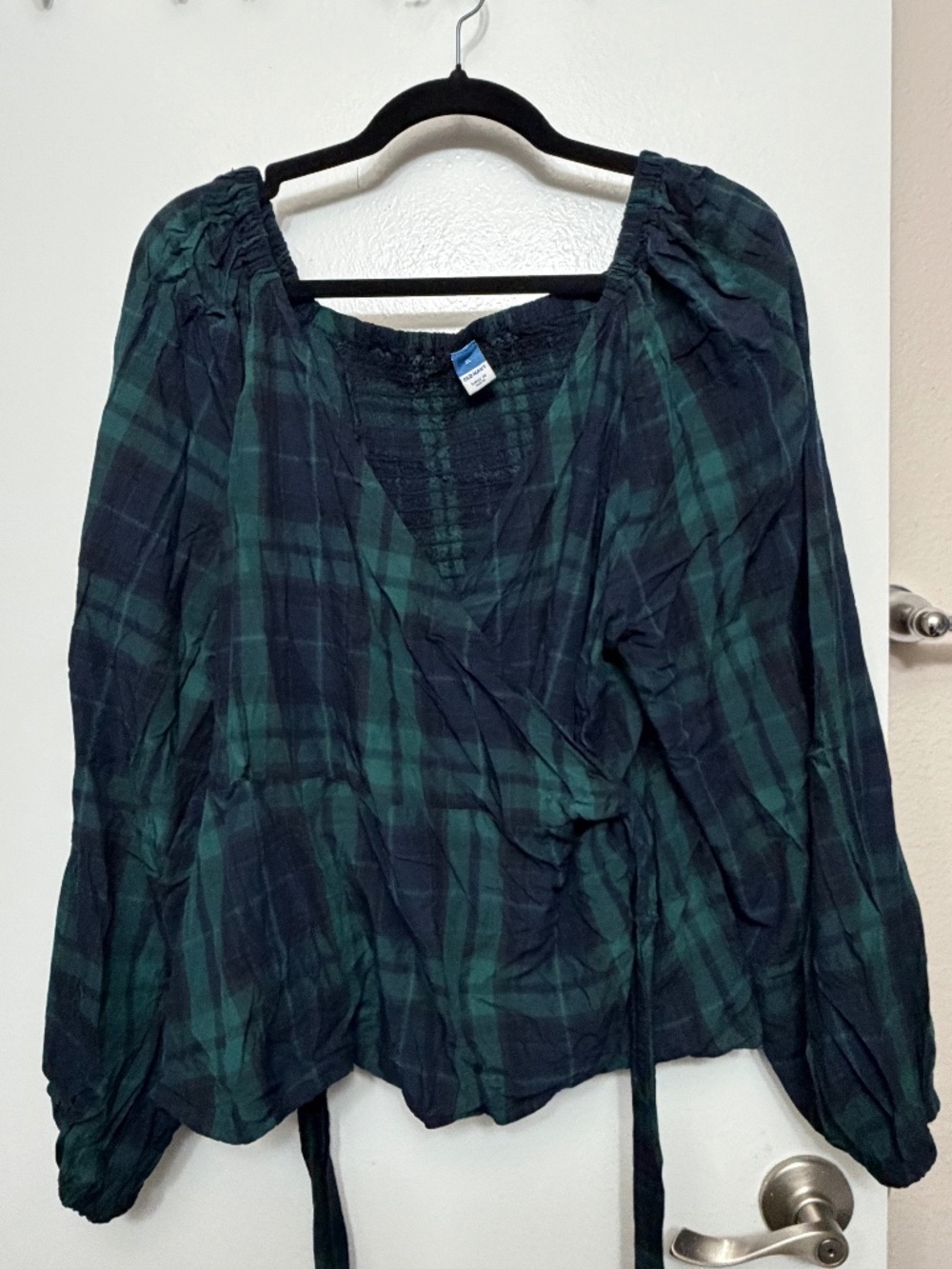 Old Navy Puff-Sleeve Plaid Smocked Seersucker Wrap Blouse - Size XL